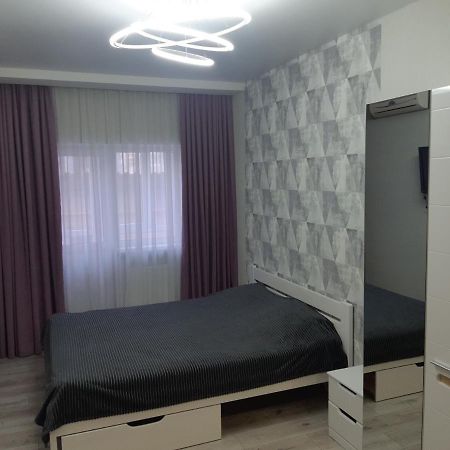 Apartmens on st. Fesenkovskaya 15 Leilighet Kharkiv Eksteriør bilde