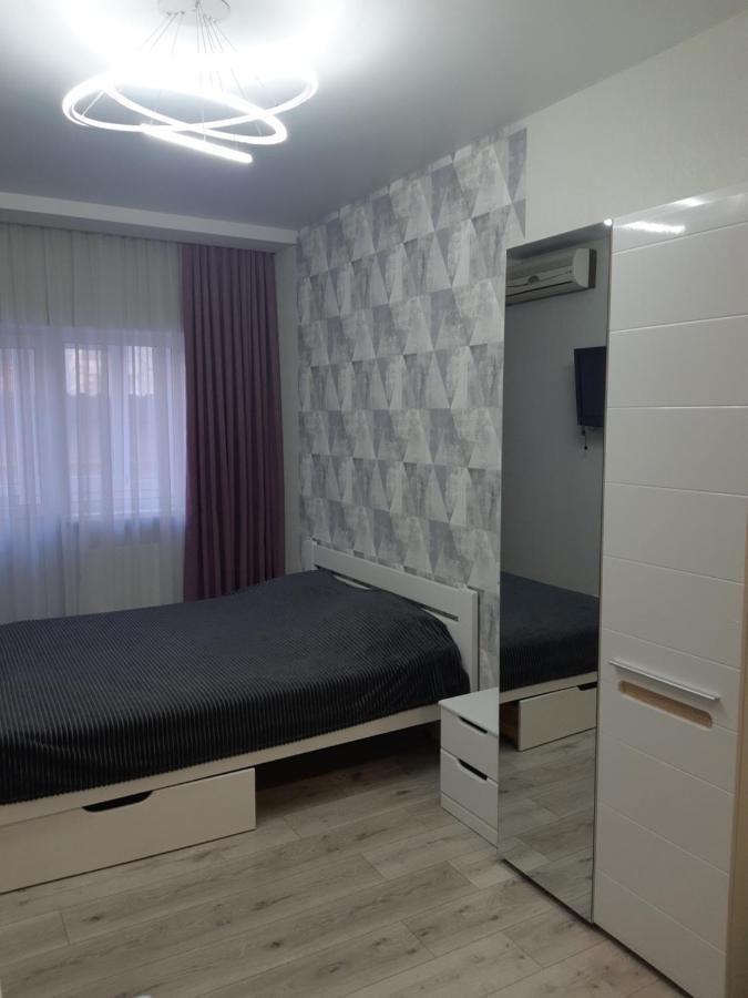 Apartmens on st. Fesenkovskaya 15 Leilighet Kharkiv Eksteriør bilde